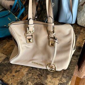 Michael kors satchel